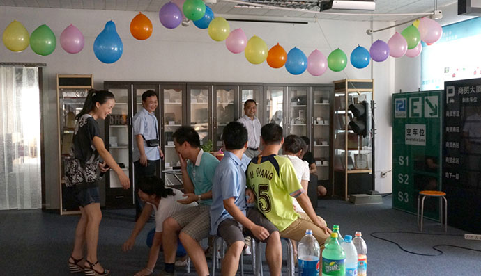 德立達(dá)生日會(huì)