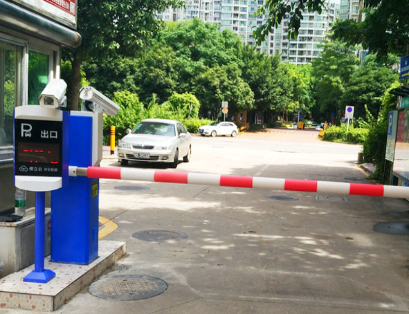 停車(chē)場(chǎng)車(chē)牌識(shí)別一體機(jī)